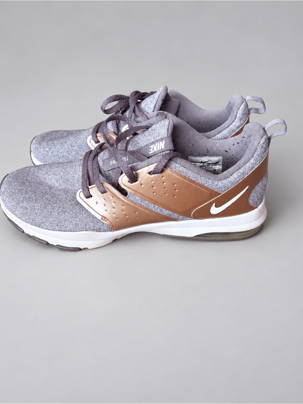 Nike Women’s Gray and Bronze Metallic Trainer Sneakers size 10